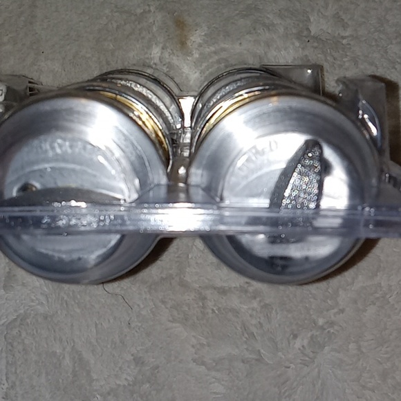 KWIKSET Silver Door Knob Set - Picture 7 of 7